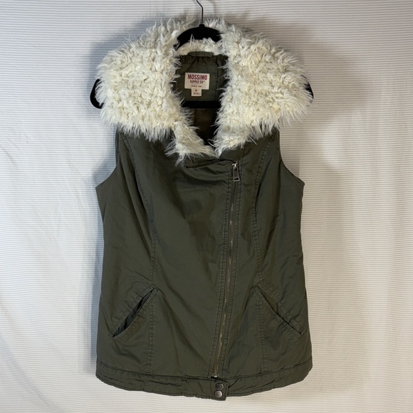 Mossimo Supply Co. Jackets & Blazers - Mossimo Supply Co. Women's Olive Green Vest with Faux Fur Collar